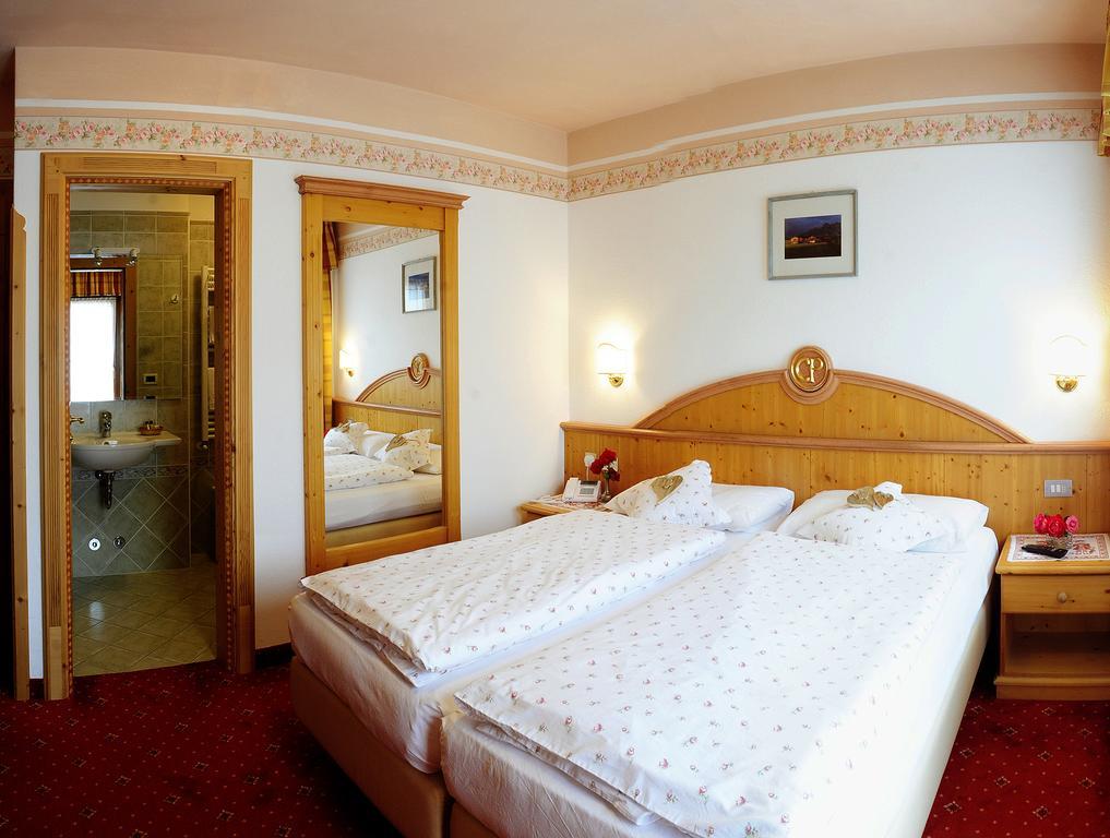 Hotel Cesa Padon Arabba Room photo